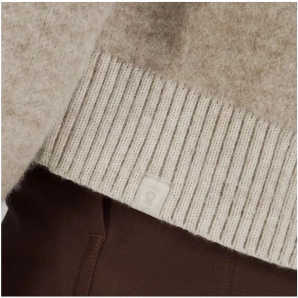 Lululemon medium Alpaca Wool-Blend V-Neck Sweater Heathered White Opal - Picture 4 of 4